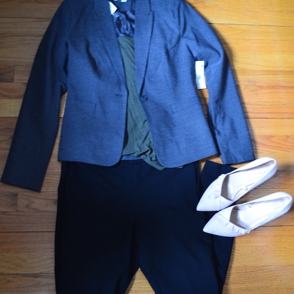 Blazer - Picture 5 of 5